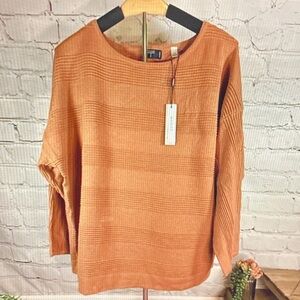 Tahari Women's Textured Crew Neck Sweater in Warm Orange